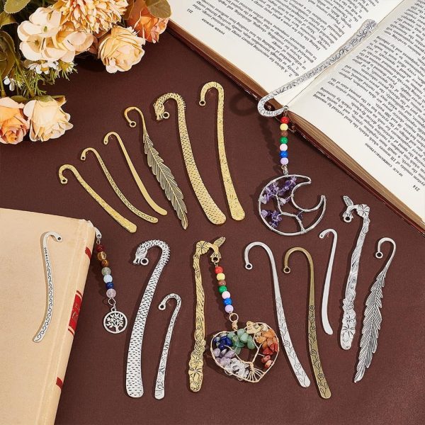 16pcs Mixed Style Alloy Bookmarks Stripe Hook Carved Antique Vintage Metal DIY Bookmark Metal Carving Hook Marks Page Markers for Crafting Teacher's Day Back to School Gift Bookmarks